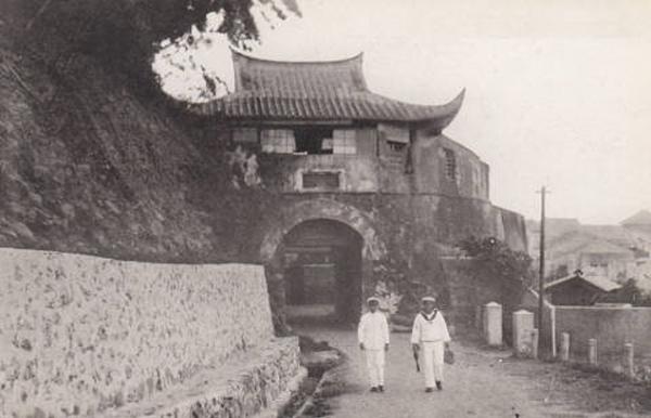 順承門黑白影像