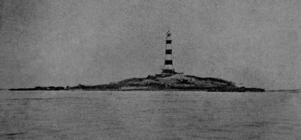 目斗嶼燈塔黑白影像