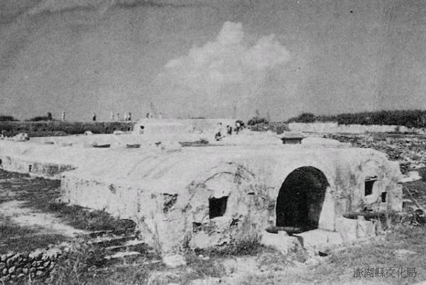 西嶼西臺黑白影像