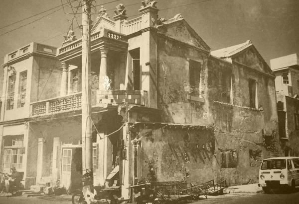 提標館黑白影像