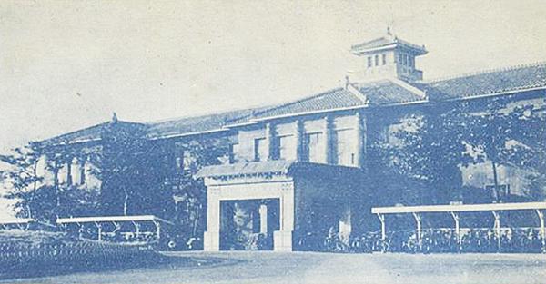 澎湖廳舍黑白影像