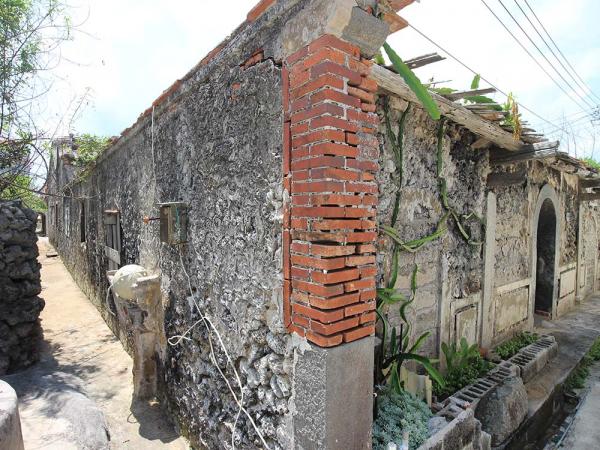 呂公派呂戊辰故宅港子村〇號