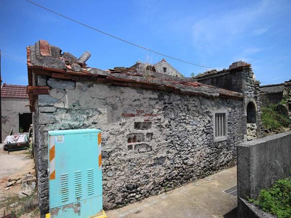 山寮派陳氏四櫸頭三合院東安村〇號