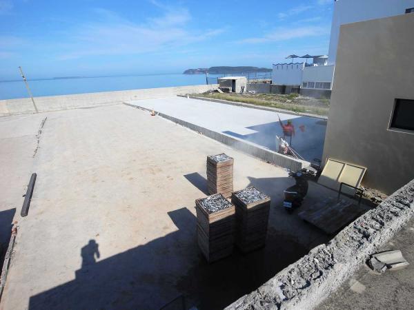 臭肉魚加工嵵裡里漁工新村〇號