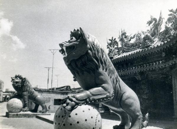 龍德宮黑白影像