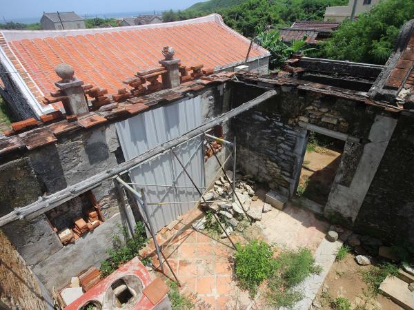 山仔後顏氏樓仔厝｜整修中