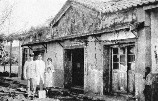 外垵村黑白影像