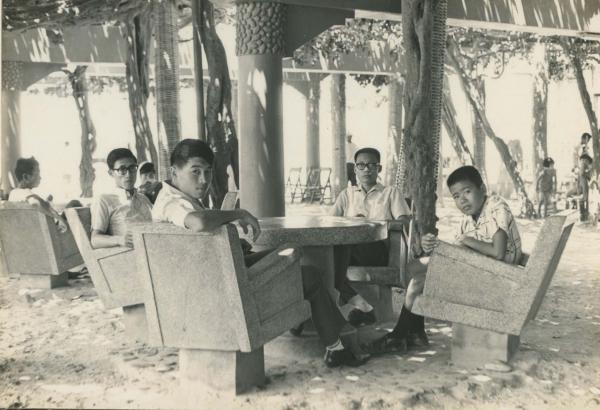 通梁古榕黑白影像記錄