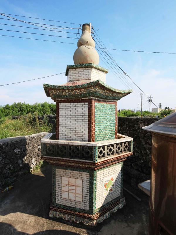 紅羅村萬靈公廟