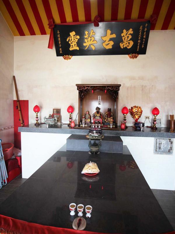 紅羅村萬靈公廟