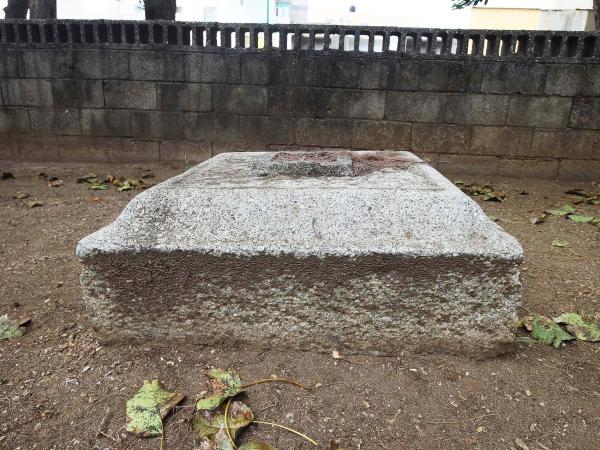 二呆藝館前石燈籠馬公市中華路230號