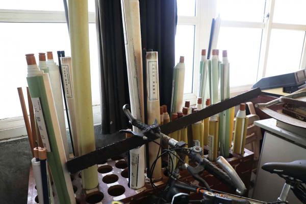 鎮海國中：中正圖數館