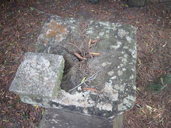 二呆藝館前石燈籠馬公市中華路230號