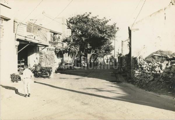 湖西村黑白影像