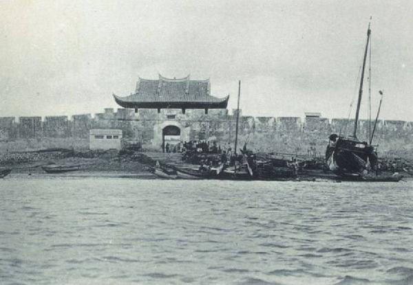 媽宮城黑白影像